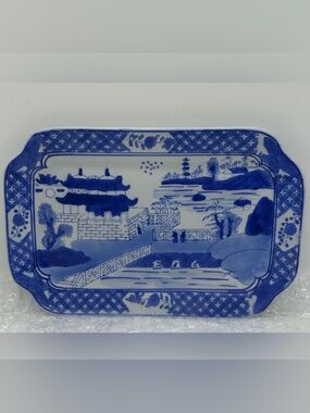 Vintage Chinese Export Blue White Tray Plate